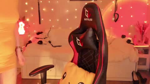 Jane online show from 03/09/25, 12:21