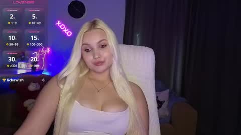 Snapshot of janemiss chatting on 06/17/26, 08:50 Jane online show from 06/17/26, 08:50
