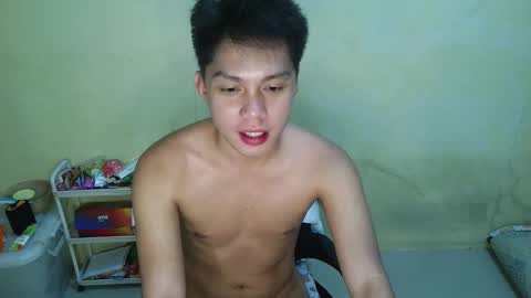 Snapshot of janenjay_1 chatting on 11/26/25, 08:48 Jan 1 online show from 11/26/25, 08:48