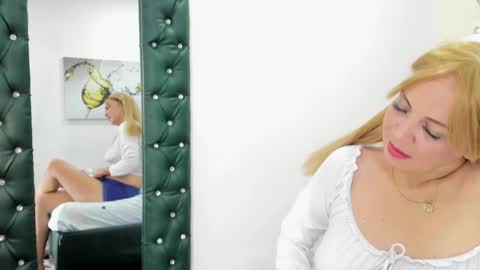 janeska online show from 12/03/24, 03:44