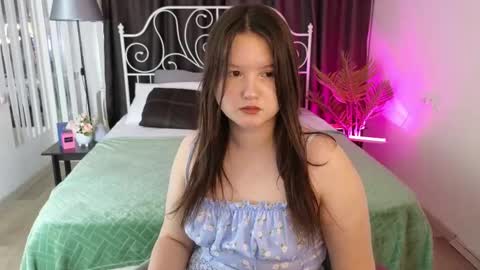 Snapshot of janet_flower chatting on 03/10/25, 01:23 Janet online show from 03/10/25, 01:23