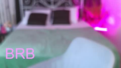 Snapshot of janet_flower chatting on 03/10/25, 04:28 Janet online show from 03/10/25, 04:28