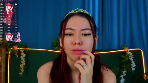 Jenifer online show from 11/17/25, 07:36