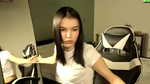 Alexia online show from 03/25/26, 09:26