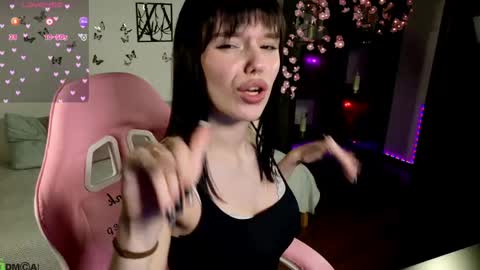 Alexia online show from 04/15/26, 09:16