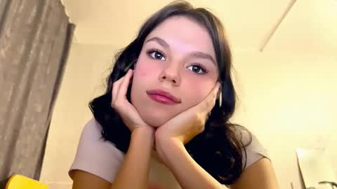 Aleksia online show from 11/21/25, 02:27