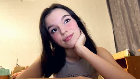 Aleksia online show from 11/25/25, 02:28