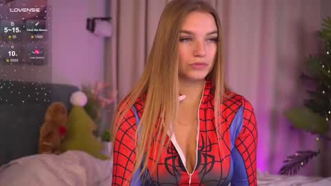 Day Alice Night Stella online show from 01/16/26, 06:17