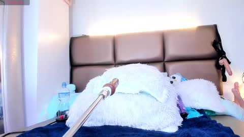 Snapshot of janette_rider_ chatting on 01/21/25, 06:00 Janette online show from 01/21/25, 06:00