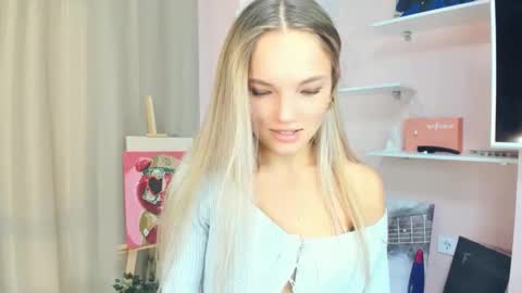 Hi Im Alice and here youll find something online show from 10/05/25, 06:12