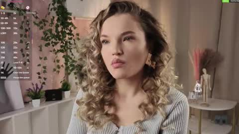 Hi Im Alice and here youll find something online show from 12/21/25, 06:09