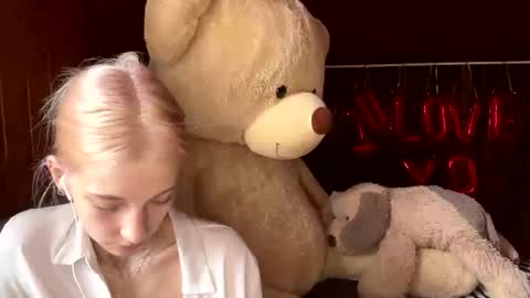 Elsa online show from 06/29/26, 10:15