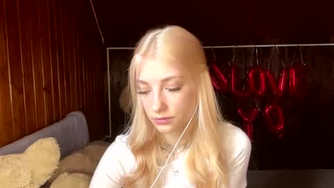 Elsa online show from 07/04/26, 08:09