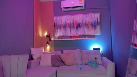 Janinne  online show from 03/30/26, 11:11