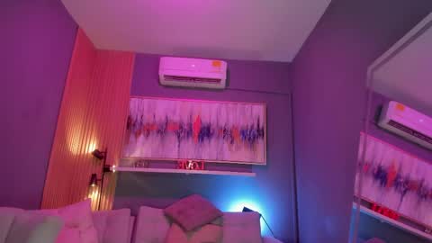 Janinne  online show from 04/06/26, 11:11