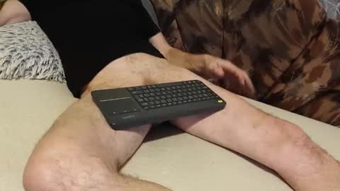 Snapshot of janisabe chatting on 12/25/24, 02:35 msk online show from 12/25/24, 02:35