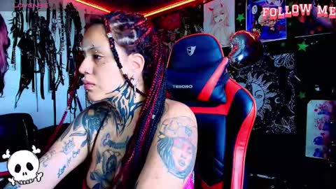 Snapshot of janna_ink chatting on 02/07/26, 01:15 online show from 02/07/26, 01:15