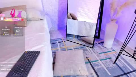    online show from 04/23/26, 06:54