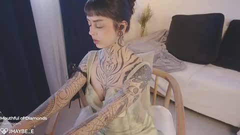   jmaybe e online show from 10/09/25, 02:37