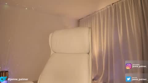 janne_palmer_ online show from 03/10/25, 07:29