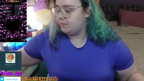 Snapshot of jannet_star chatting on 02/11/25, 10:04 Jannet online show from 02/11/25, 10:04