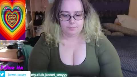 Snapshot of jannet_star chatting on 06/11/26, 02:44 Jannet online show from 06/11/26, 02:44