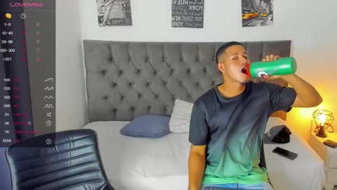 janomar01 online show from 01/07/25, 06:24