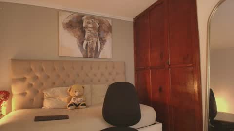 janomar01 online show from 04/10/26, 07:40