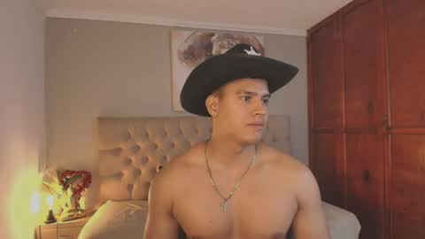 janomar01 online show from 04/18/26, 07:58