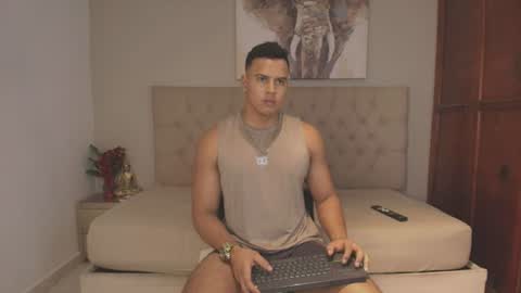 Snapshot of janomar01 chatting on 07/23/26, 07:45 janomar01 online show from 07/23/26, 07:45