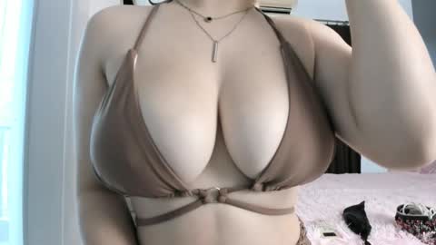 Snapshot of jap_amelle chatting on 02/28/25, 07:05 Amelle online show from 02/28/25, 07:05