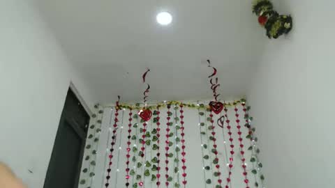 Monik online show from 02/17/25, 10:07