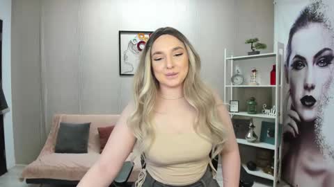 JaquelinLaurent online show from 03/18/26, 08:45