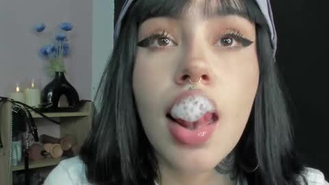 Maria online show from 11/11/25, 02:11