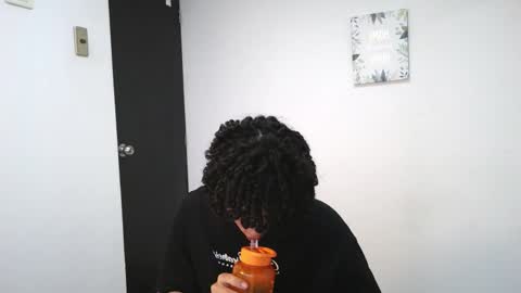 Snapshot of jash_7 chatting on 10/21/25, 03:40 jash online show from 10/21/25, 03:40