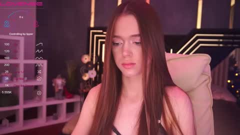 Snapshot of jaslynrae chatting on 12/20/24, 09:00 Jasmin online show from 12/20/24, 09:00