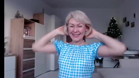 Jasmin room for people 40 online show from 12/22/24, 12:38