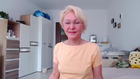 Jasmin room for people 40 online show from 04/11/26, 12:42