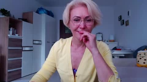 Jasmin room for people 40 online show from 04/16/26, 12:50