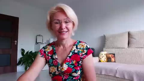Jasmin room for people 40 online show from 07/22/26, 05:21