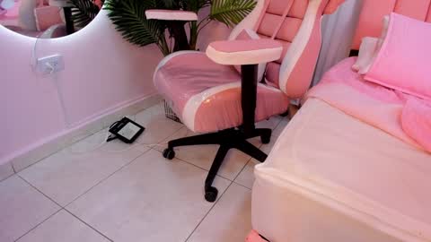      online show from 01/29/25, 07:57