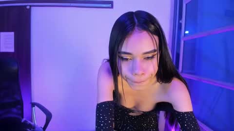 Snapshot of jasmin_skinny chatting on 10/22/25, 03:18 jasmin_skinny online show from 10/22/25, 03:18
