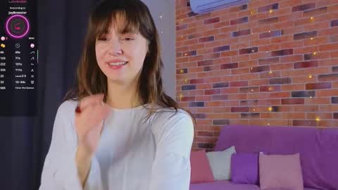 Chloe online show from 12/04/25, 06:34