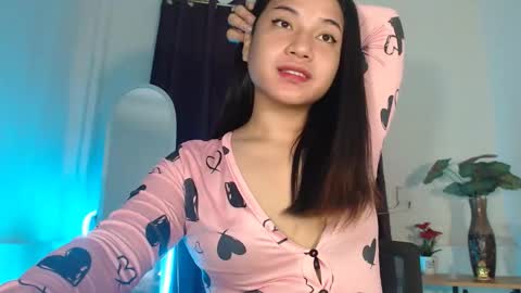 JASMINE online show from 11/14/25, 02:43