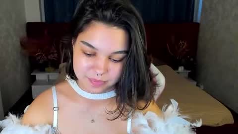Snapshot of jasmine_burke chatting on 07/14/26, 01:08 Jasmine Burke online show from 07/14/26, 01:08