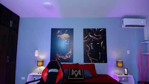 Instagram jasminecampbell1  online show from 11/29/25, 01:36