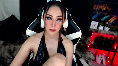 lavander  not for free show  online show from 02/04/25, 06:04