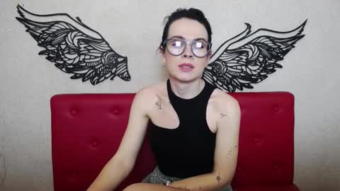 JasmineKouch online show from 02/08/25, 12:38