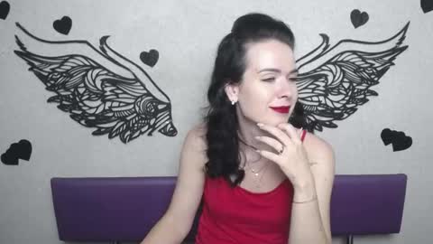 JasmineKouch online show from 10/07/25, 05:21