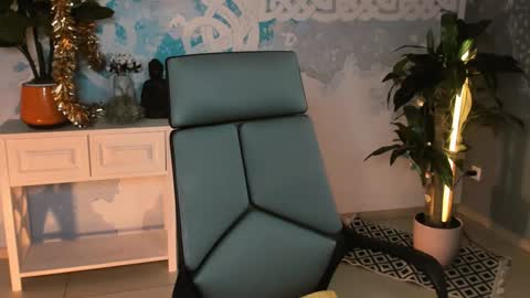 Jasmine online show from 01/14/25, 11:31